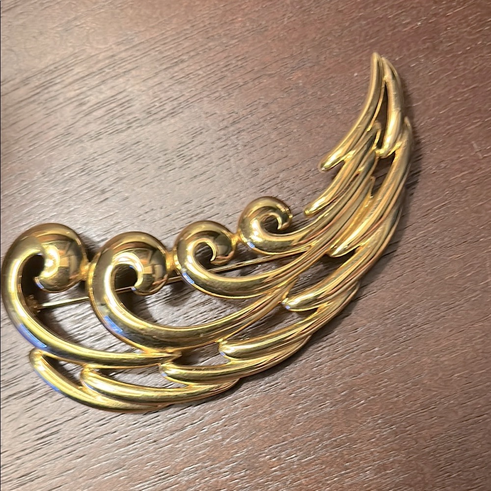 Vintage Large Signed Napier Gold Tone Brooch Wave Design Pin/Brooch 1980's